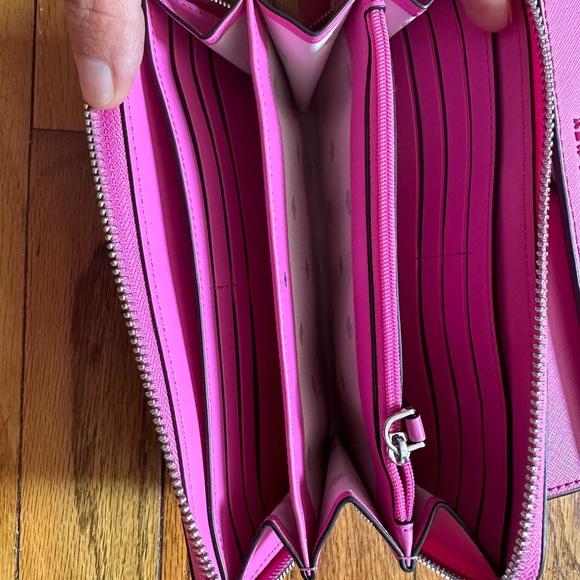 Like new Kate Spade Crossbody & Wallet. Used once for a special occasion! - Picture 3 of 4